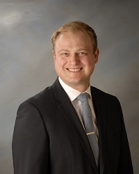 photo of doctor Timothy Hawkes orthopedist